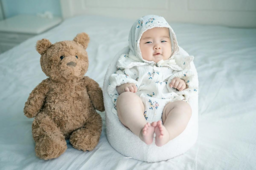 克拉玛依宝宝吃不饱母乳的症状